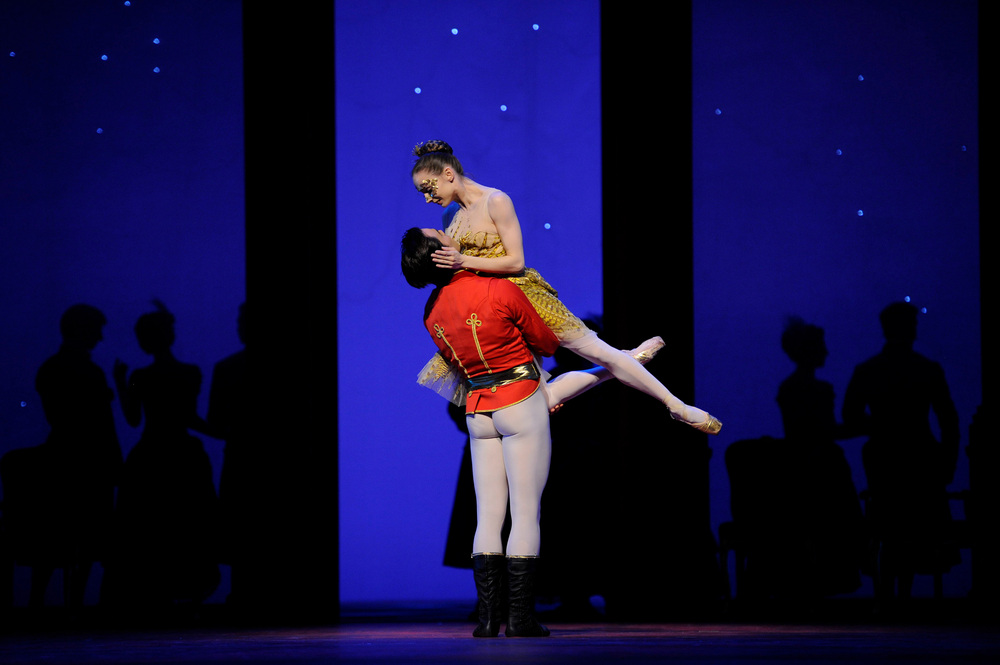 SF Ballet Reviewed: Modernly Divine “Cinderella”