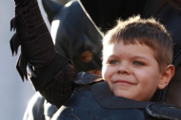 Batkid And Chief “Commissioner Gordon” Suhr To Reunite This Weekend